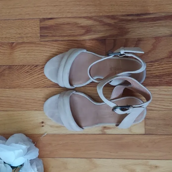 Madewell Rosalie Natural Tan Ankle Strap Cylindrical Heel Sandals Size 9.5