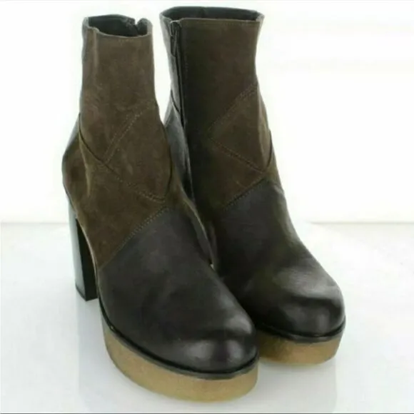 Manas Leather Platform Heel Boots
