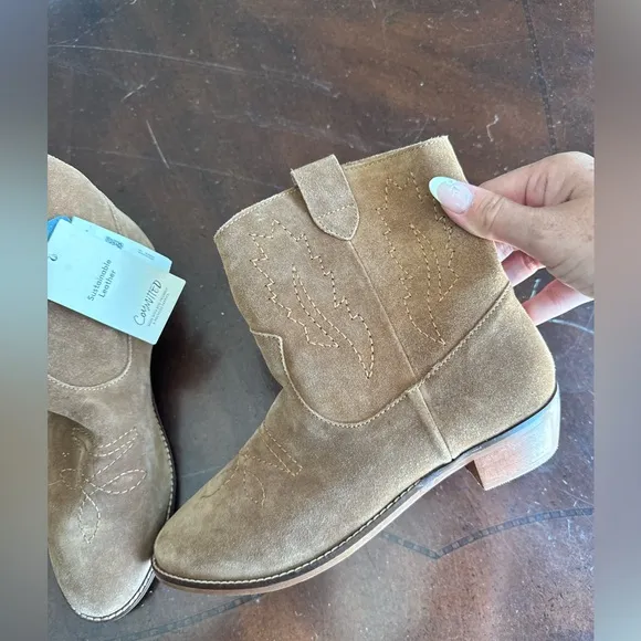 Mango leather boots