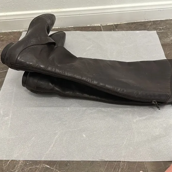 ✨MANOLO BLAHNIK BOOTS✨