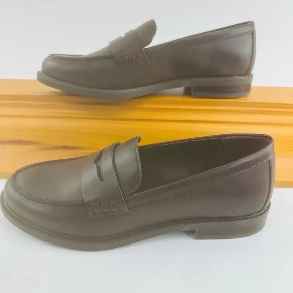 Marc Fisher Brown Loafers Classic Penny Design