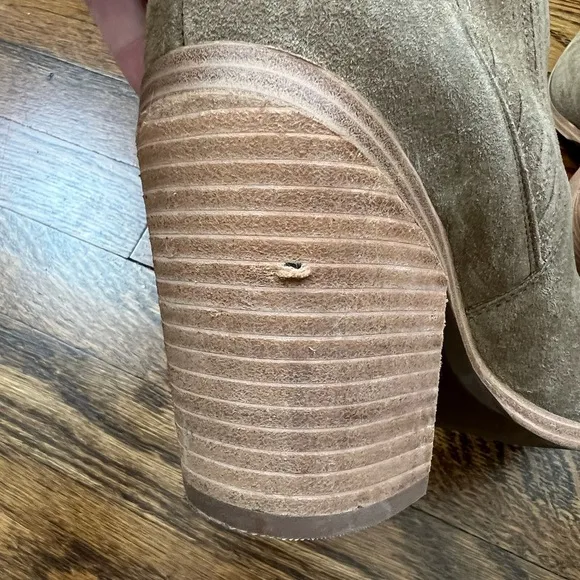 Marc Fisher Carves Suede Ankle Boots Taupe Women’s Size 9