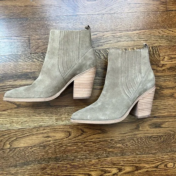 Marc Fisher Carves Suede Ankle Boots Taupe Women’s Size 9