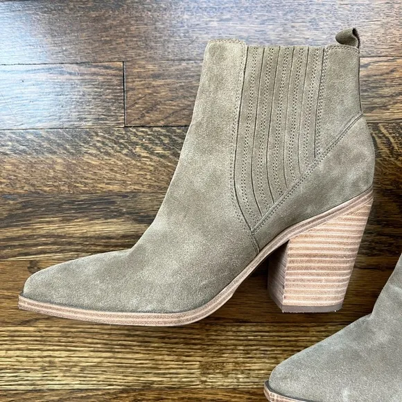 Marc Fisher Carves Suede Ankle Boots Taupe Women’s Size 9