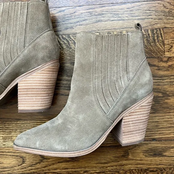 Marc Fisher Carves Suede Ankle Boots Taupe Women’s Size 9