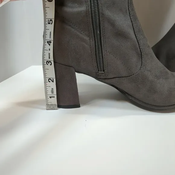 Marc Fisher Locket Faux Suede over the knee gray boots , size 8.5M