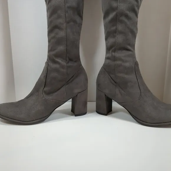 Marc Fisher Locket Faux Suede over the knee gray boots , size 8.5M