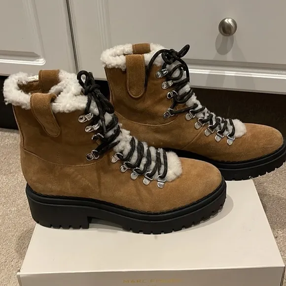 MARC Fisher Nalina boots 8.6 M