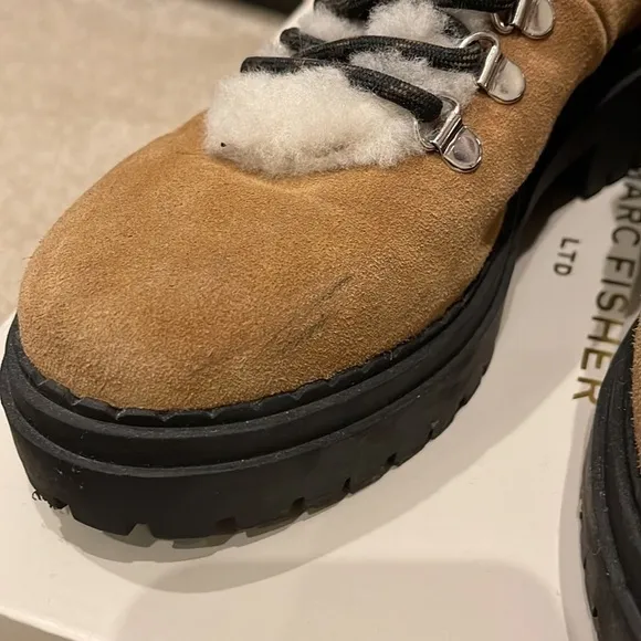 MARC Fisher Nalina boots 8.6 M