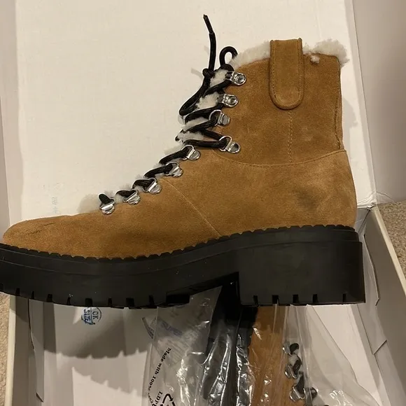 MARC Fisher Nalina boots 8.6 M