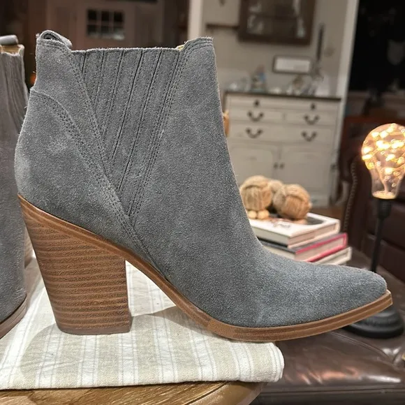 Marc Fisher Women’s Suede Gadri Bootie, in Medium Grey. Size 9.5 NWOB, Unworn