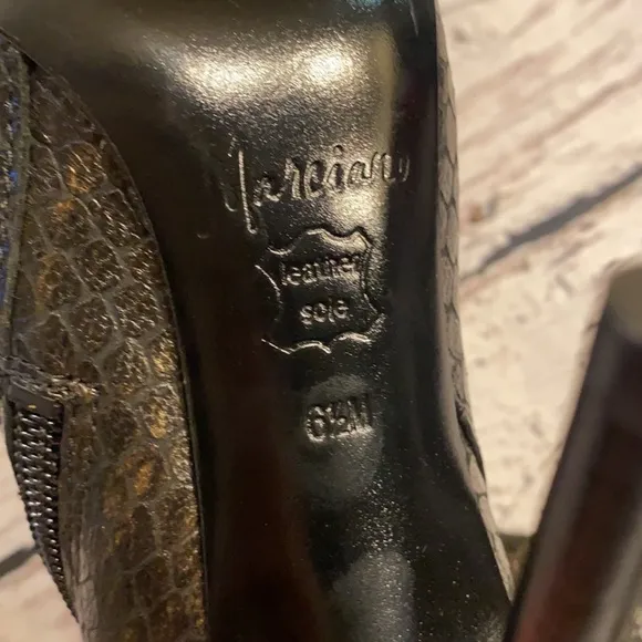 Marciano boots