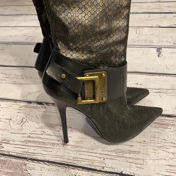 Marciano boots