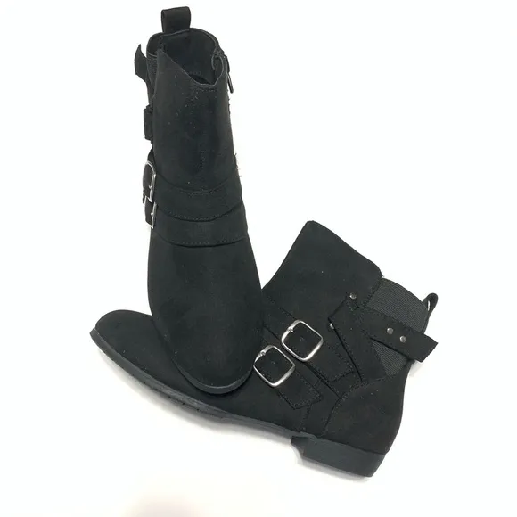 Mari A. Bleighton Black Ankle Boots Faux Suede