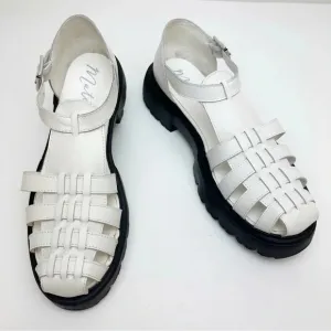 MATISSE  &quot;Dart&quot; Classic Fisherman-style Lug Chunky Sandals 8