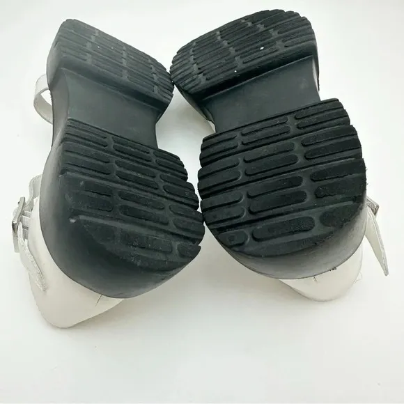 MATISSE  &quot;Dart&quot; Classic Fisherman-style Lug Chunky Sandals 8