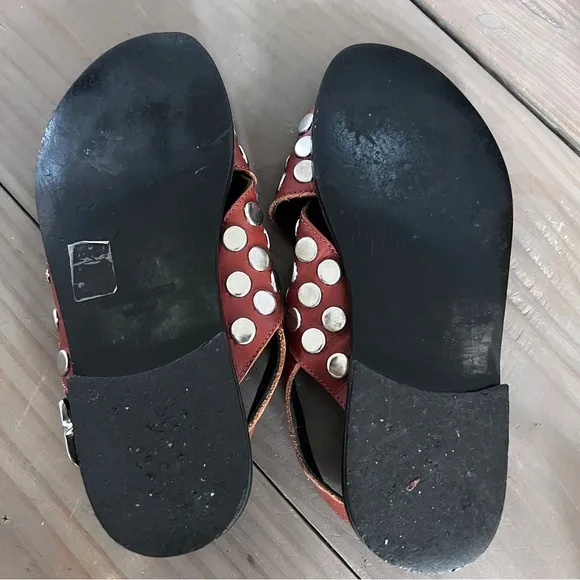 MCQ by ALEXANDER MCQUEEN Brown Leather Studded Flat Sandals size 37