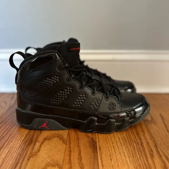 Men’s Air Jordan Retro Sneakers