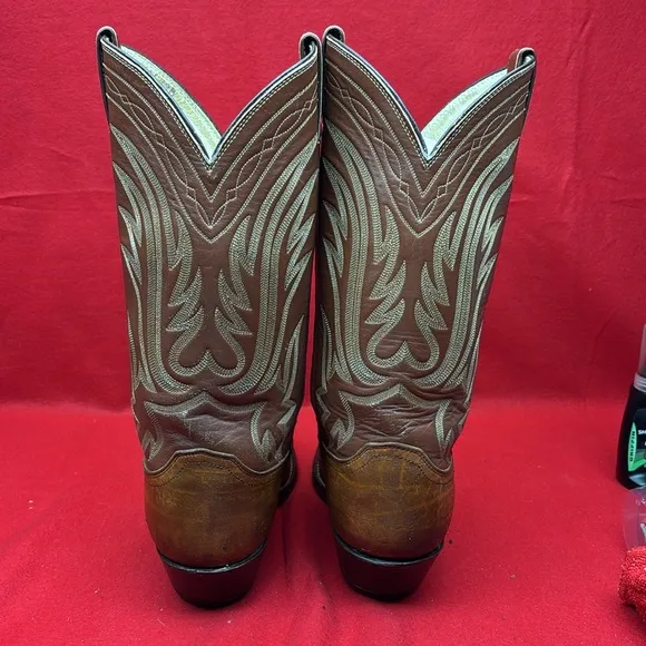 Men’s Brown Leather Justin Cowboy Boots SZ 10.5 D box 62