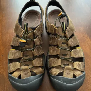 Men's Brown Sandals