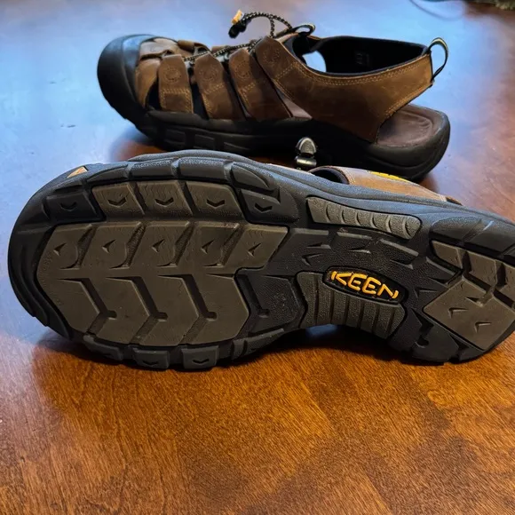 Men's Brown Sandals