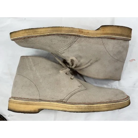 Mens Clark's Original Coal London Desert Suede Gum sole Chukka Boots Sand Suede