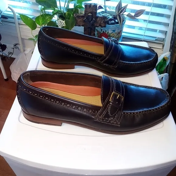 Men's Dark Brown Leather Loafers Grand OS Pinch Hand sewn Men's 9.5 Buckle GUC