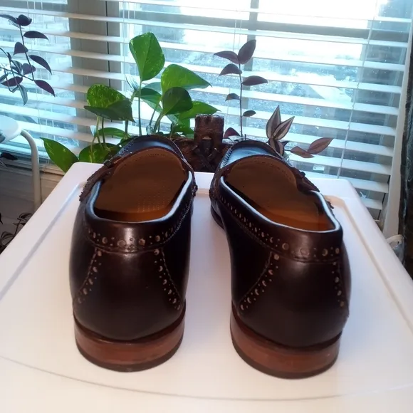 Men's Dark Brown Leather Loafers Grand OS Pinch Hand sewn Men's 9.5 Buckle GUC