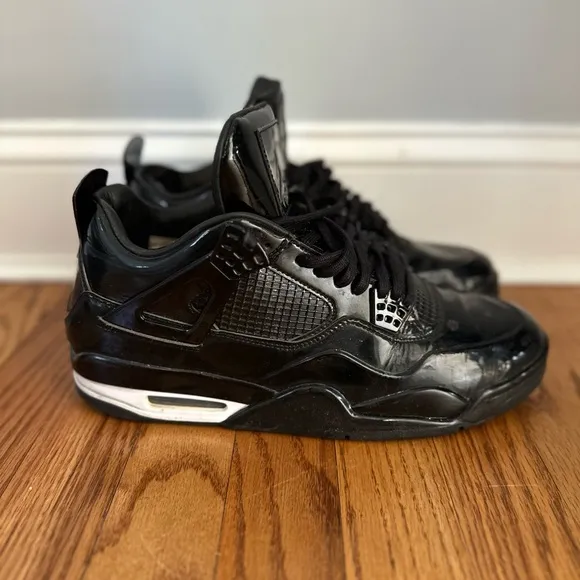 Men’s Jordan 4 Retro Patent Leather Sneakers