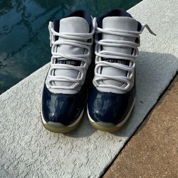 Men’s Jordan Retro 11 Sneakers - Navy and White