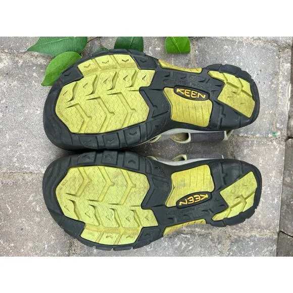 Men's KEEN Newport H2 waterproof gray water hiking sandals size 10