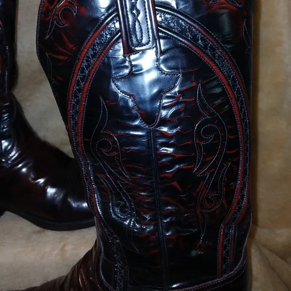 Men's LUCCHESE Cherry Black and Red Leather Boots.