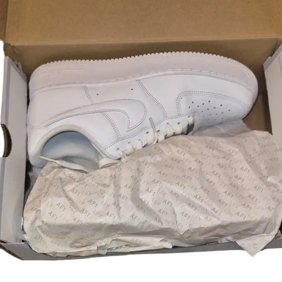 Men's Nike Air Force 1 Lace up Sneakers