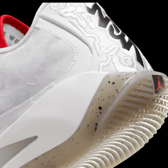 Mens Nike Air Jordan Zion 3 NEW Size 13 🔥 White Red Shoes Gym Sneaker