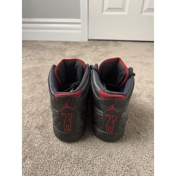 Mens Sneakers  Air Jordan 1 Retro 99 Bred, Size US 13