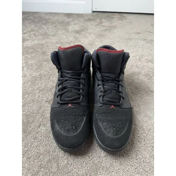 Mens Sneakers  Air Jordan 1 Retro 99 Bred, Size US 13
