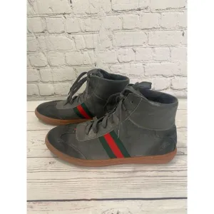 Men’s fashion sneakers