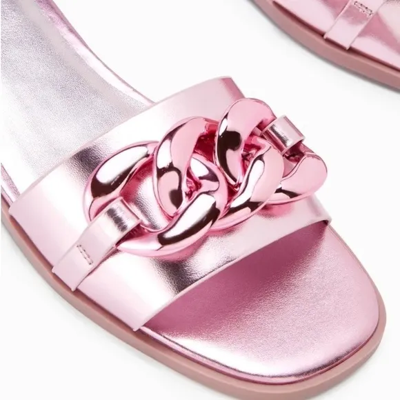 Metallic flat pink sandals