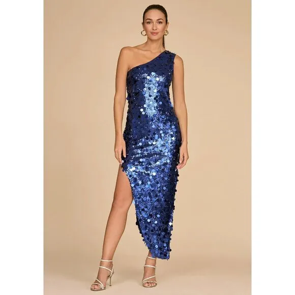 💥MEZMERAZING!💥One-shoulder Asymmetrical Gown in Royal Blue Disc Sequin