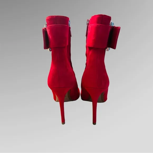 MICHAEL KORS Giselle JEWEL-Buckle Pointed-Toe Suede Ankle Boots - RED