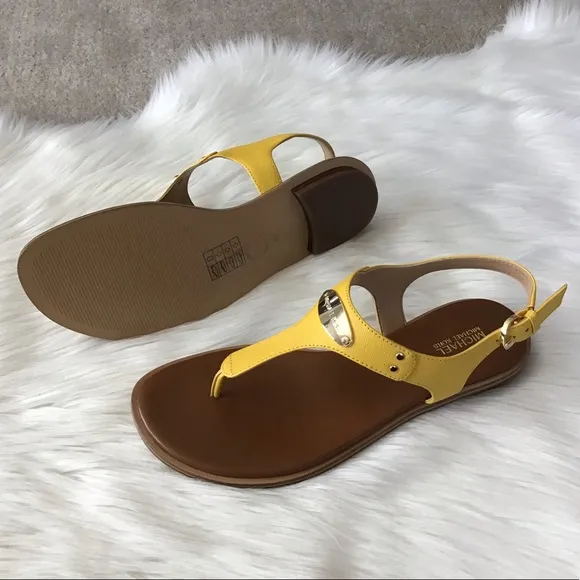 MICHAEL KORS Leather Thong Flat Sandals