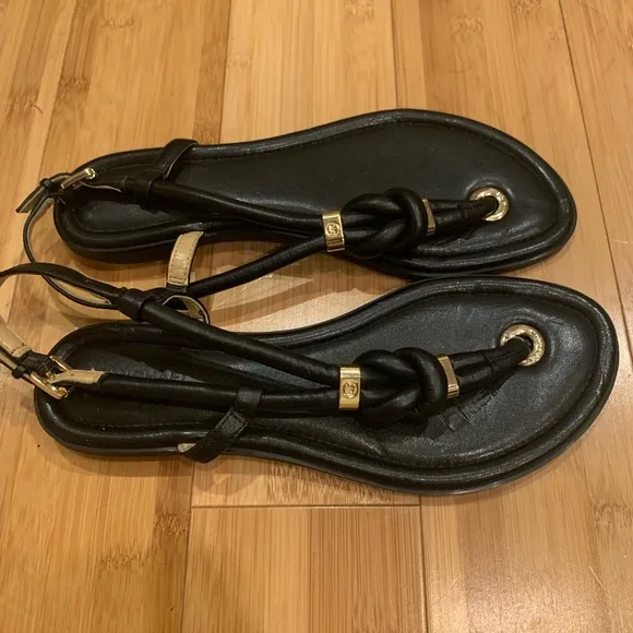 MICHAEL Michael Kors Holly Black Leather &amp; Gold Hardware Flat Sandals Size 7.5