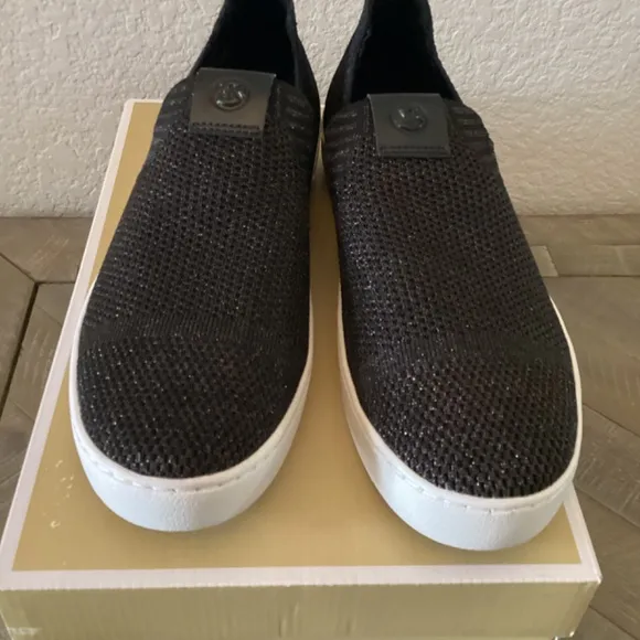 MICHAEL MICHAEL KORS Women's Juno Knit Slip-On Sneakers, size 9