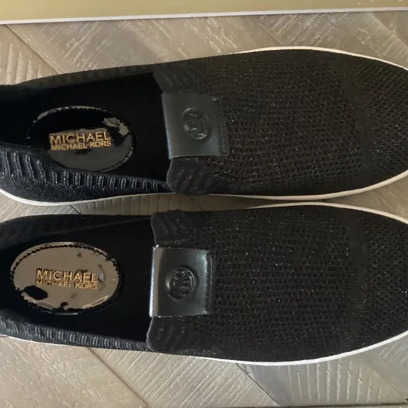 MICHAEL MICHAEL KORS Women's Juno Knit Slip-On Sneakers, size 9