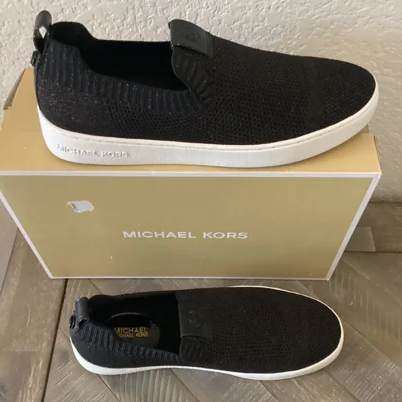 MICHAEL MICHAEL KORS Women's Juno Knit Slip-On Sneakers, size 9