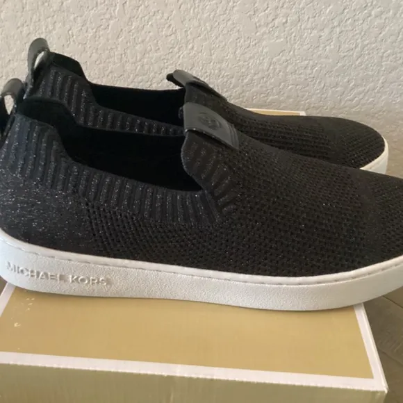 MICHAEL MICHAEL KORS Women's Juno Knit Slip-On Sneakers, size 9
