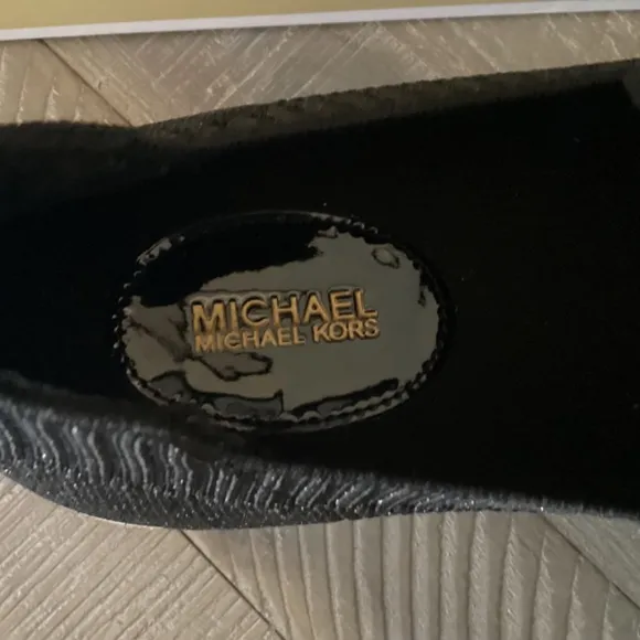 MICHAEL MICHAEL KORS Women's Juno Knit Slip-On Sneakers, size 9