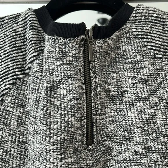 Michael Stars 2 piece Skirt Sweater Set Size Small EUC‎