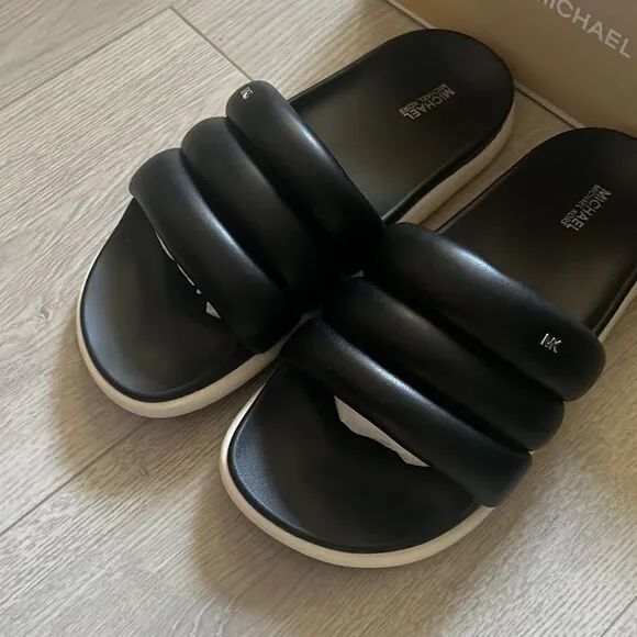 MICHAEL KORS quilted slides sandals 10
