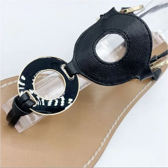Michael Michael Kors Thong Black Flat Sandals w/Gold/Black Disk Accent 7.5